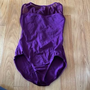 Suffolk leotard small adult EUC gorgeous details. Burgundy